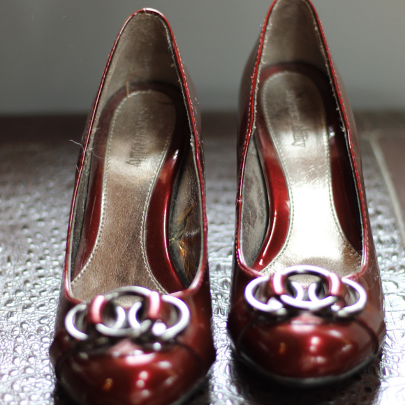 Red Patent Leather heels - Picture 1 of 3